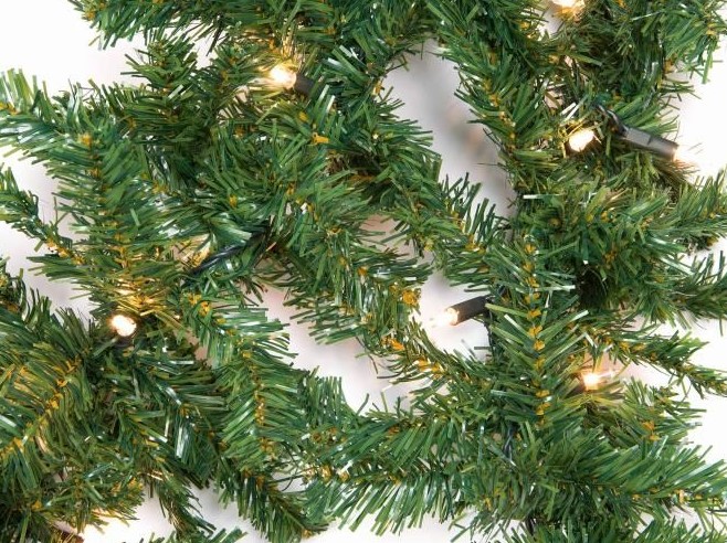 Świąteczna Girlanda z Oświetleniem LED – Magia Świąt w Twoim Domu - obrazek 7